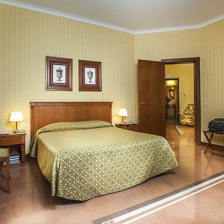 Hotel Residenza D'Aragona à Palerme Extérieur photo
