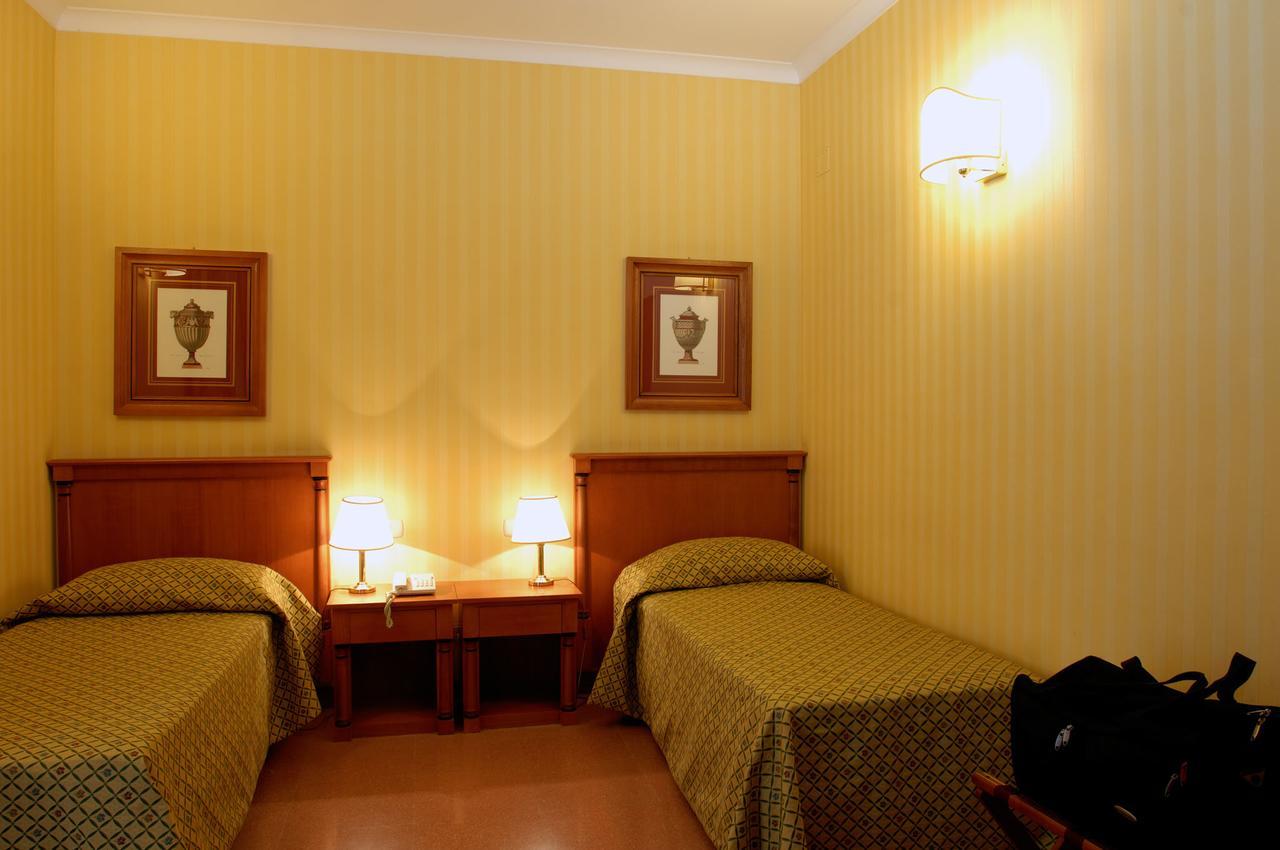 Hotel Residenza D'Aragona à Palerme Extérieur photo
