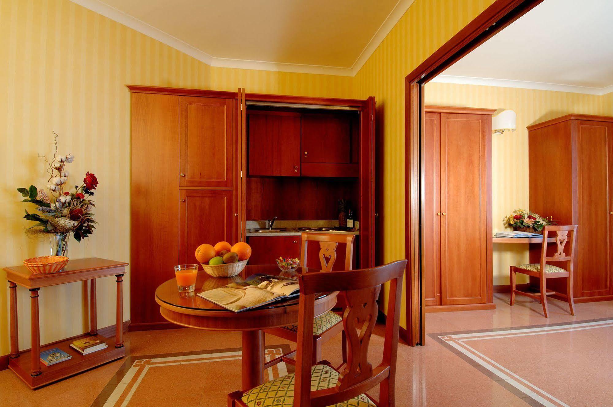 Hotel Residenza D'Aragona à Palerme Extérieur photo