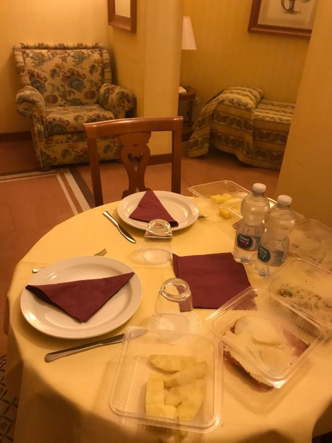 Hotel Residenza D'Aragona à Palerme Extérieur photo