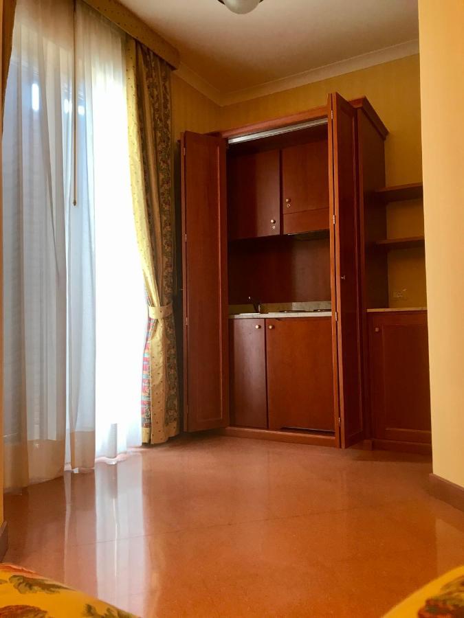Hotel Residenza D'Aragona à Palerme Extérieur photo