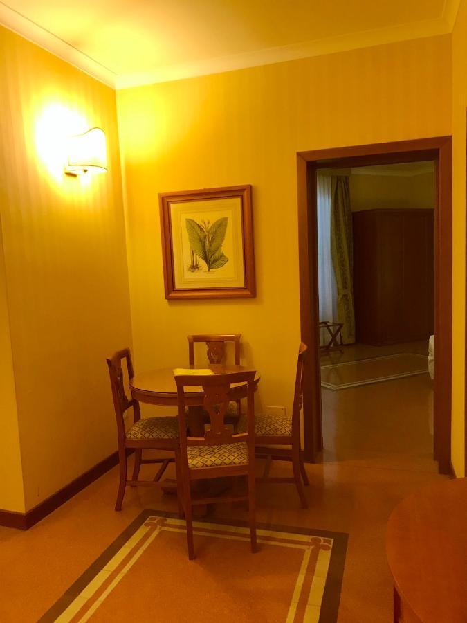 Hotel Residenza D'Aragona à Palerme Extérieur photo