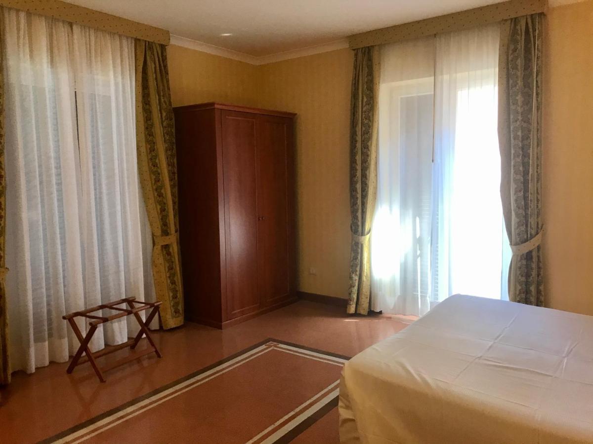 Hotel Residenza D'Aragona à Palerme Extérieur photo