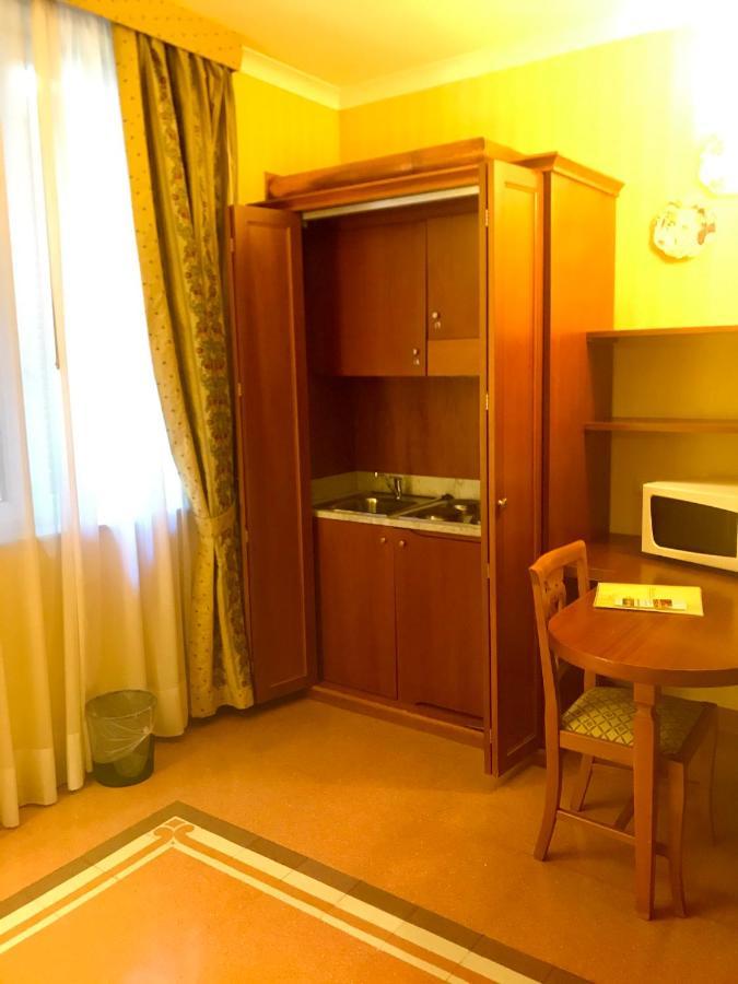 Hotel Residenza D'Aragona à Palerme Extérieur photo