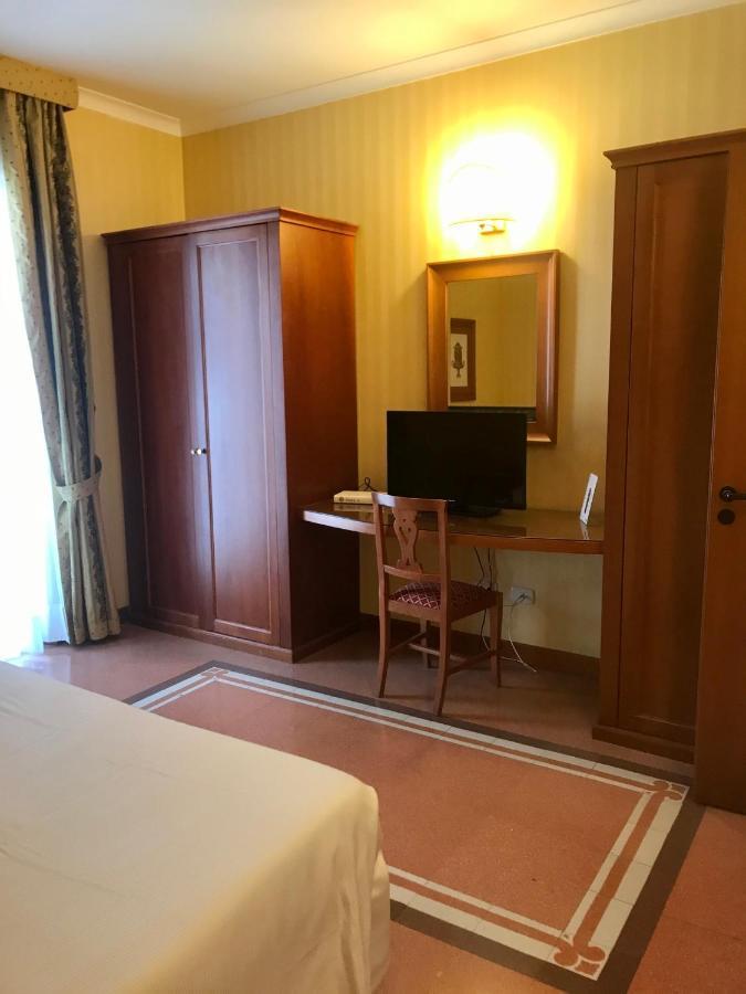 Hotel Residenza D'Aragona à Palerme Extérieur photo